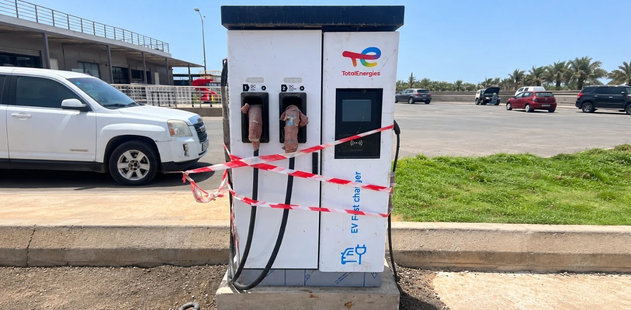 Borne de recharge Superchargeur TotalEnergies A1 Dalifort